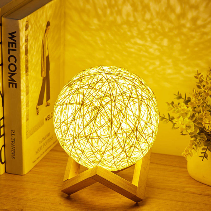 USB Interface Creative Sepak Takraw Decorative Moon Lamp_9