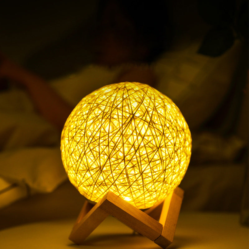 USB Interface Creative Sepak Takraw Decorative Moon Lamp_10