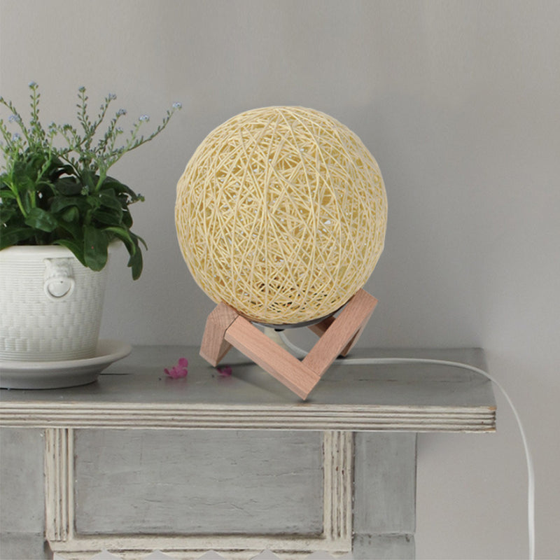 USB Interface Creative Sepak Takraw Decorative Moon Lamp_11