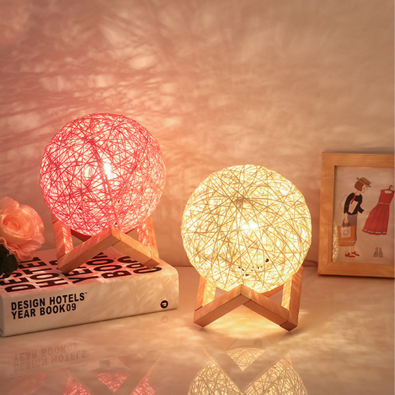 USB Interface Creative Sepak Takraw Decorative Moon Lamp_5