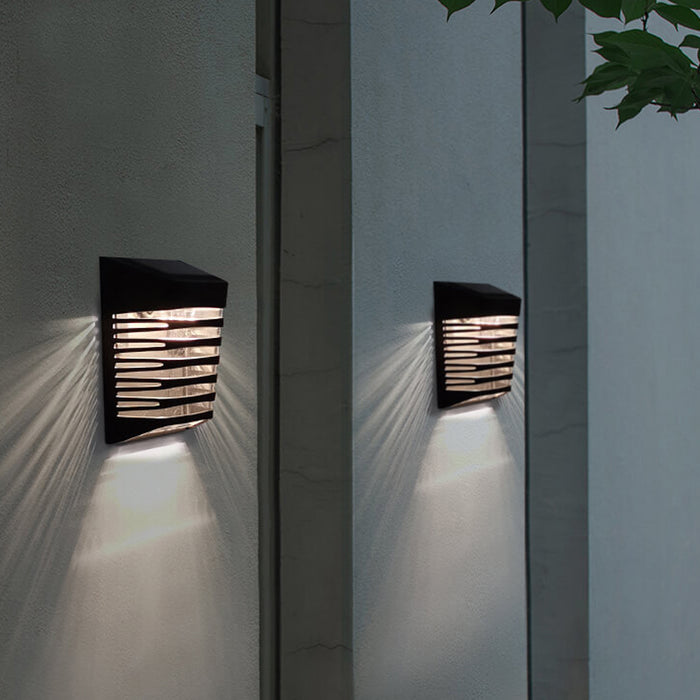 Solar Powered LED Outdoor Breathing Constant Fence Light_7