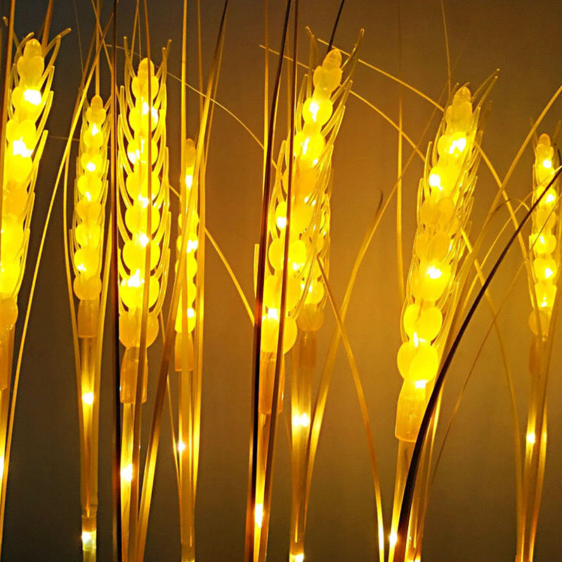 Solar Powered Outdoor Stake Straw Garden Lamp_0