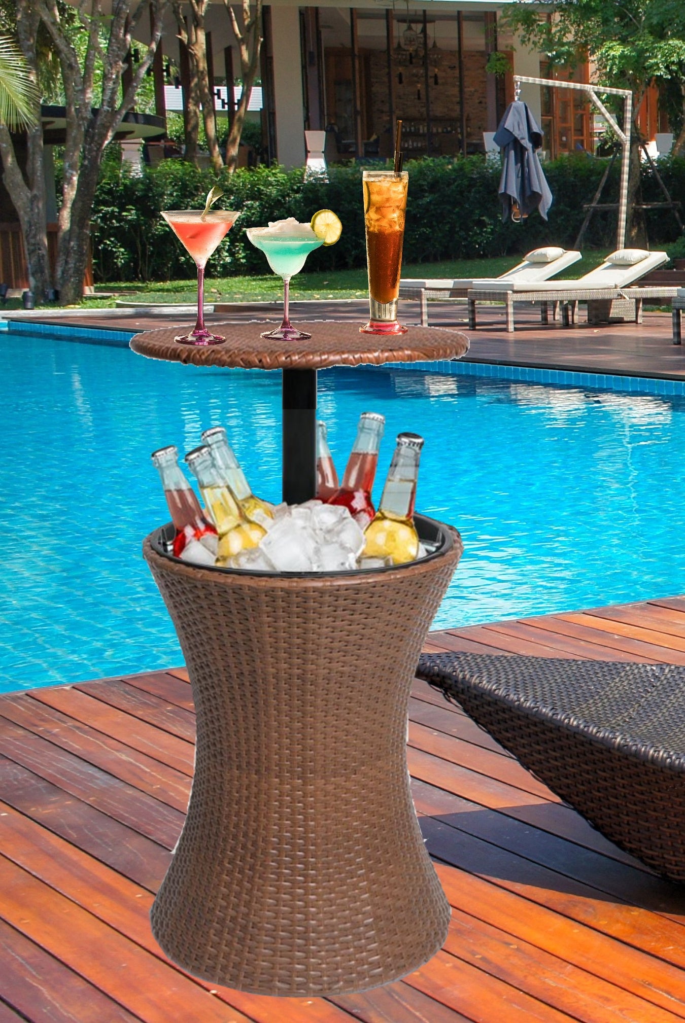 Home & Garden > Barware > Ice and Wine Buckets